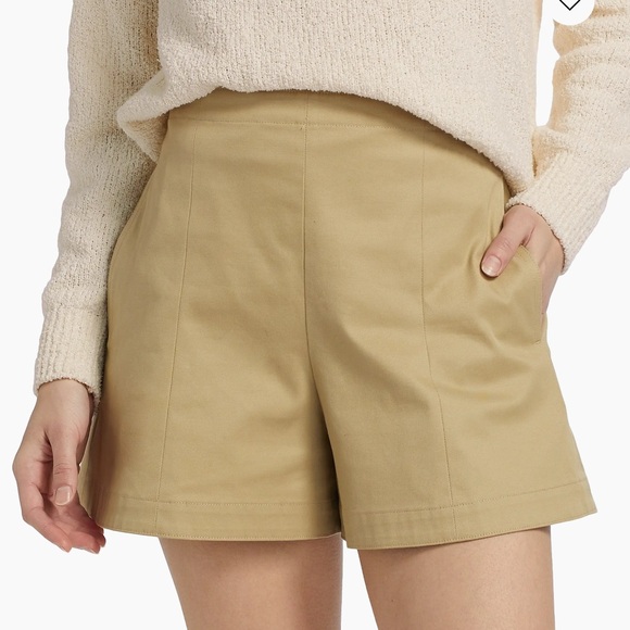 Theory Pants - Theory Stretch Cotton Chino Shorts. Ladies 10